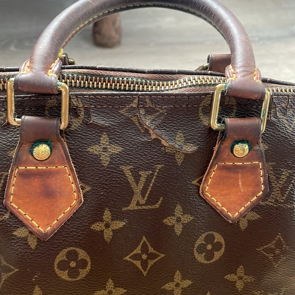 Authentic Louis Vuitton Speedy 25. - Picture 2 of 10
